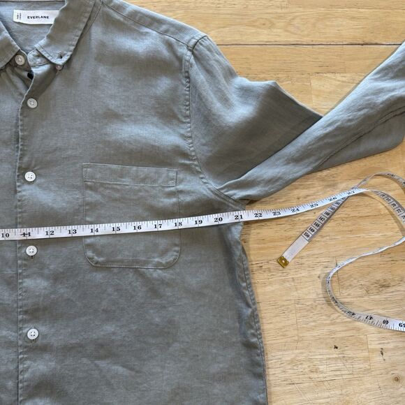 Everlane The Classic Linen Shirt Men Size M Sage Button Down Coastal Minimalist - Picture 6 of 10